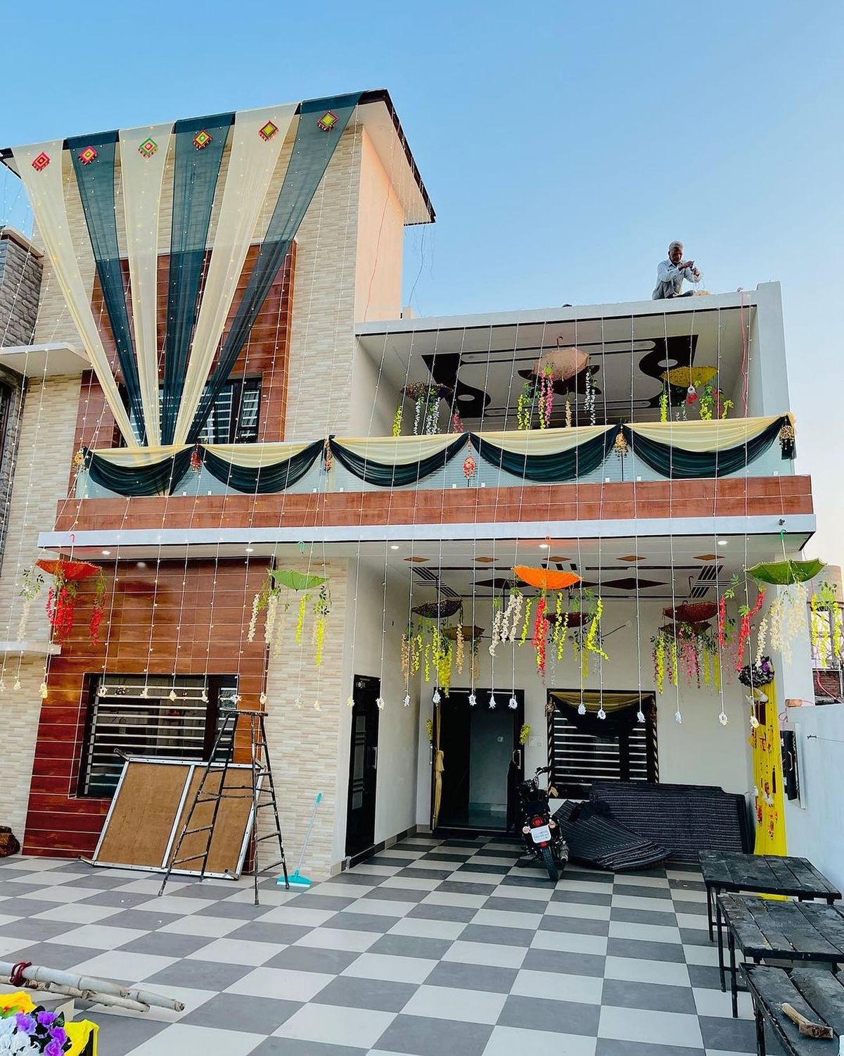 83afb2009310e72ea43b24f74358a9b8